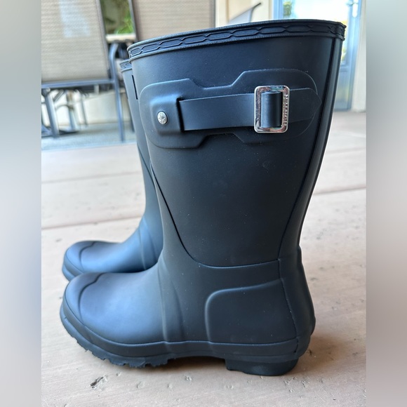 Hunter Rain Boots. - Picture 4 of 9